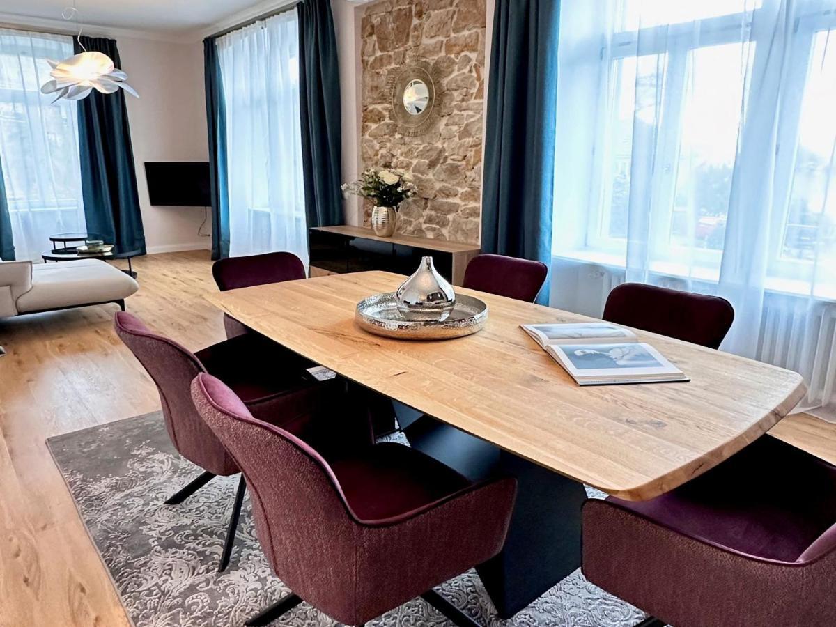 Villa Gloria - Fewo Suite Баденвайлер Екстериор снимка