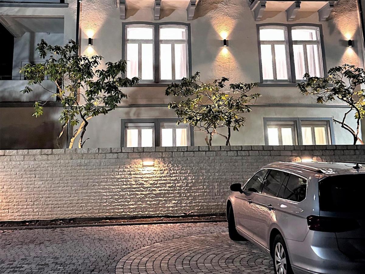 Villa Gloria - Fewo Suite Баденвайлер Екстериор снимка
